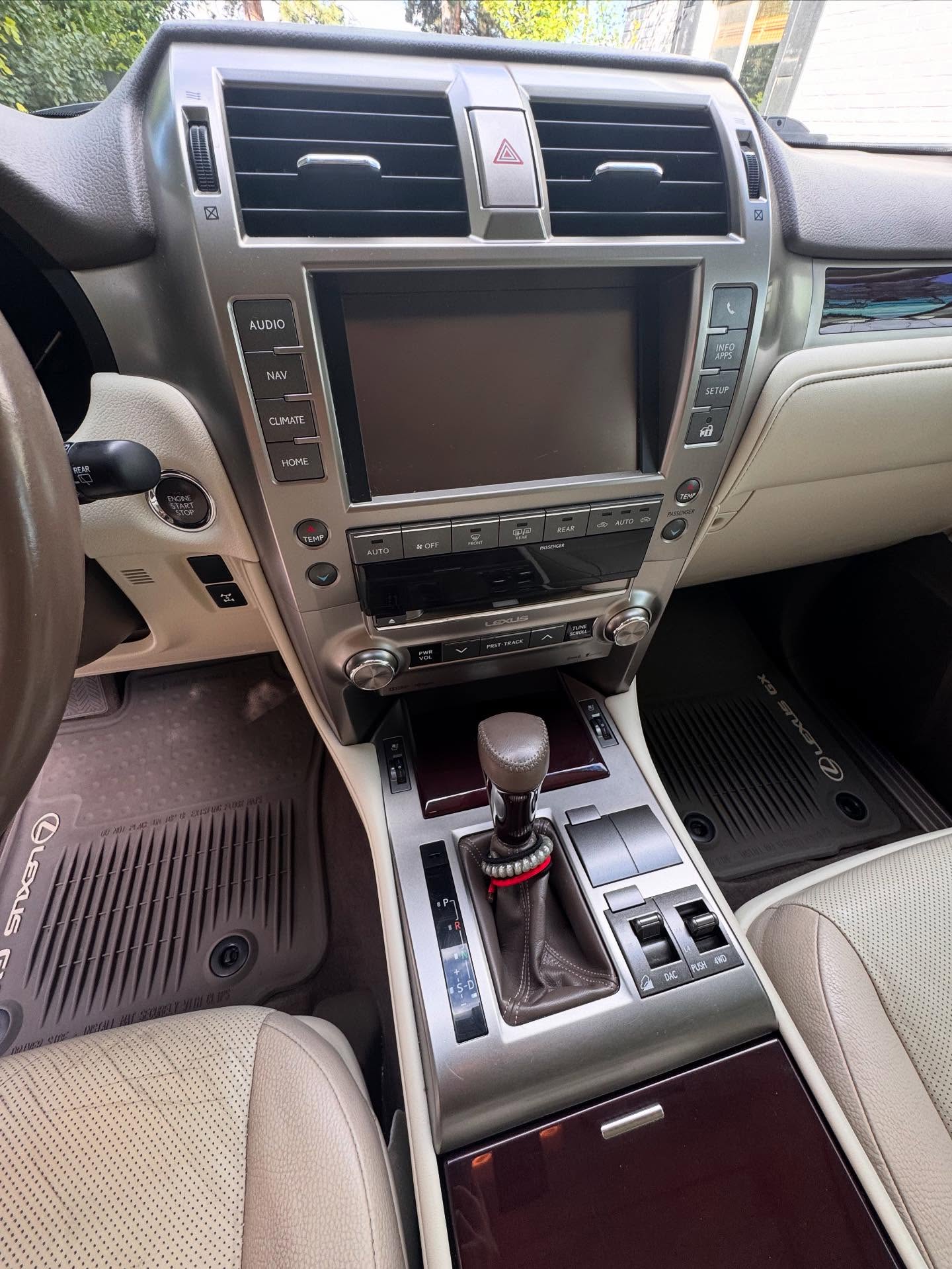 Detailed wood-trim center console